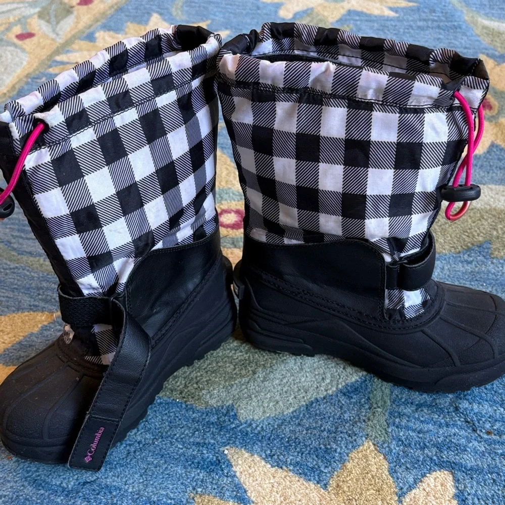 Columbia Black and White Checkered Snow‎ Boots Kids Size 2